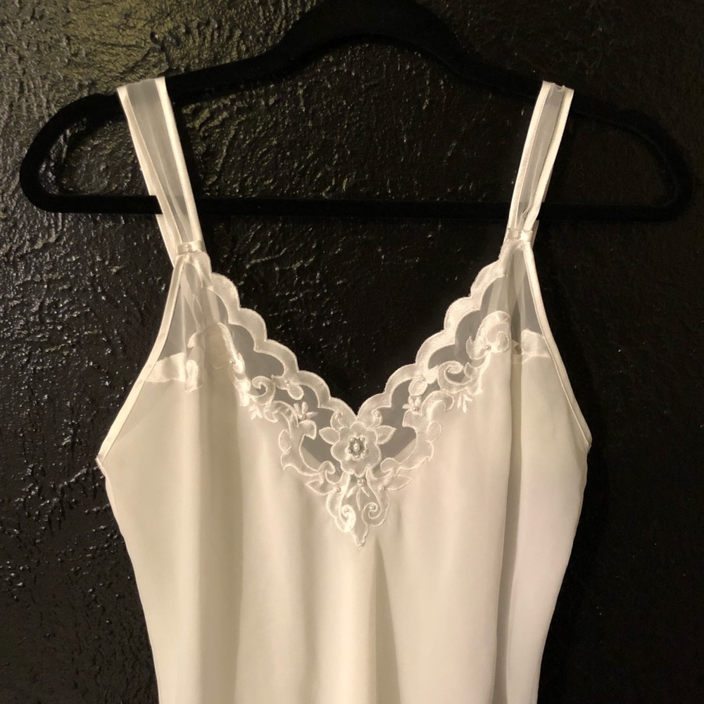 🌻SOLD🌻 Oscar de la Renta pink label slip